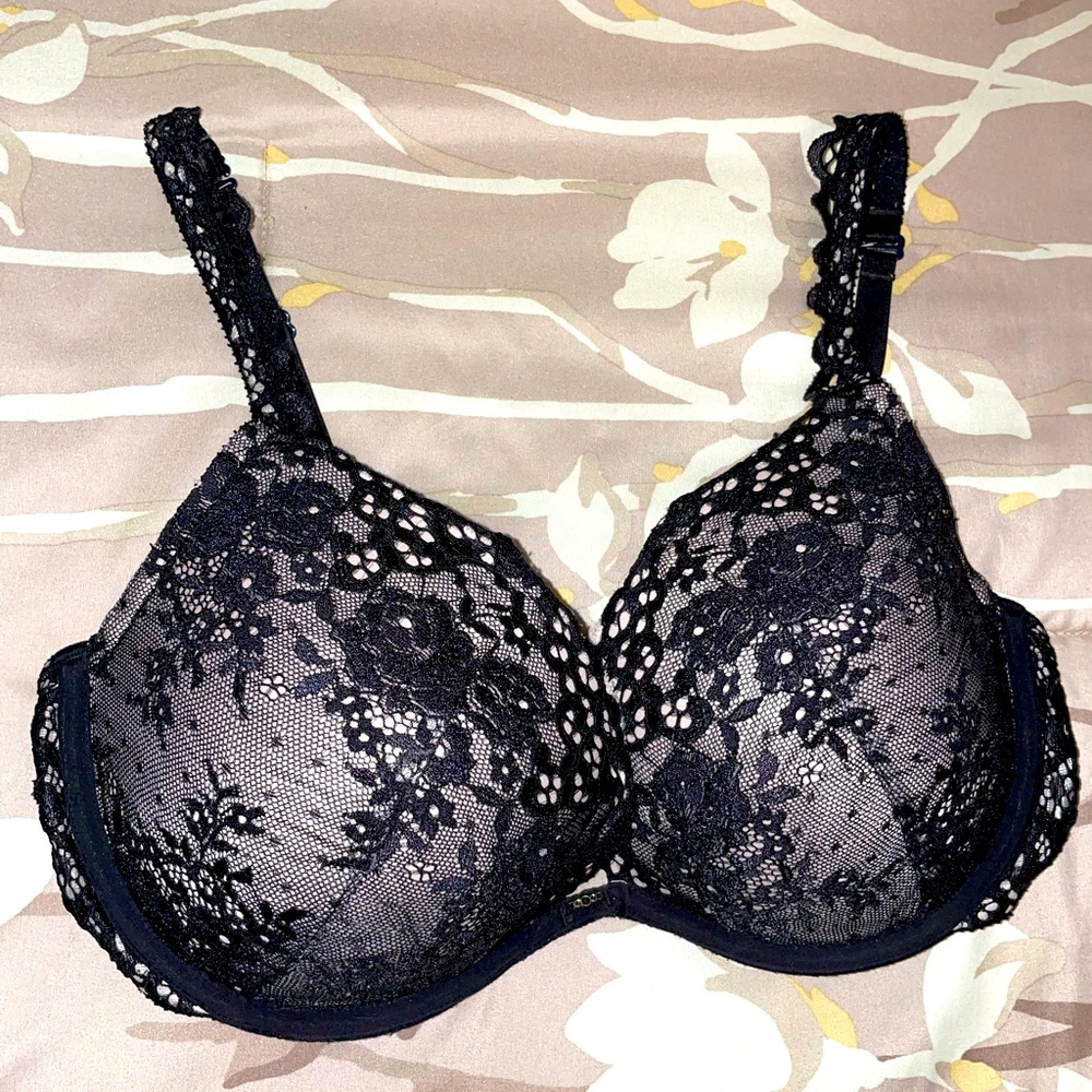 Victoria’s Secret bra